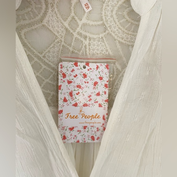 Free People Lacey White button down long sleeve Top Size XS NEW - Picture 4 of 6